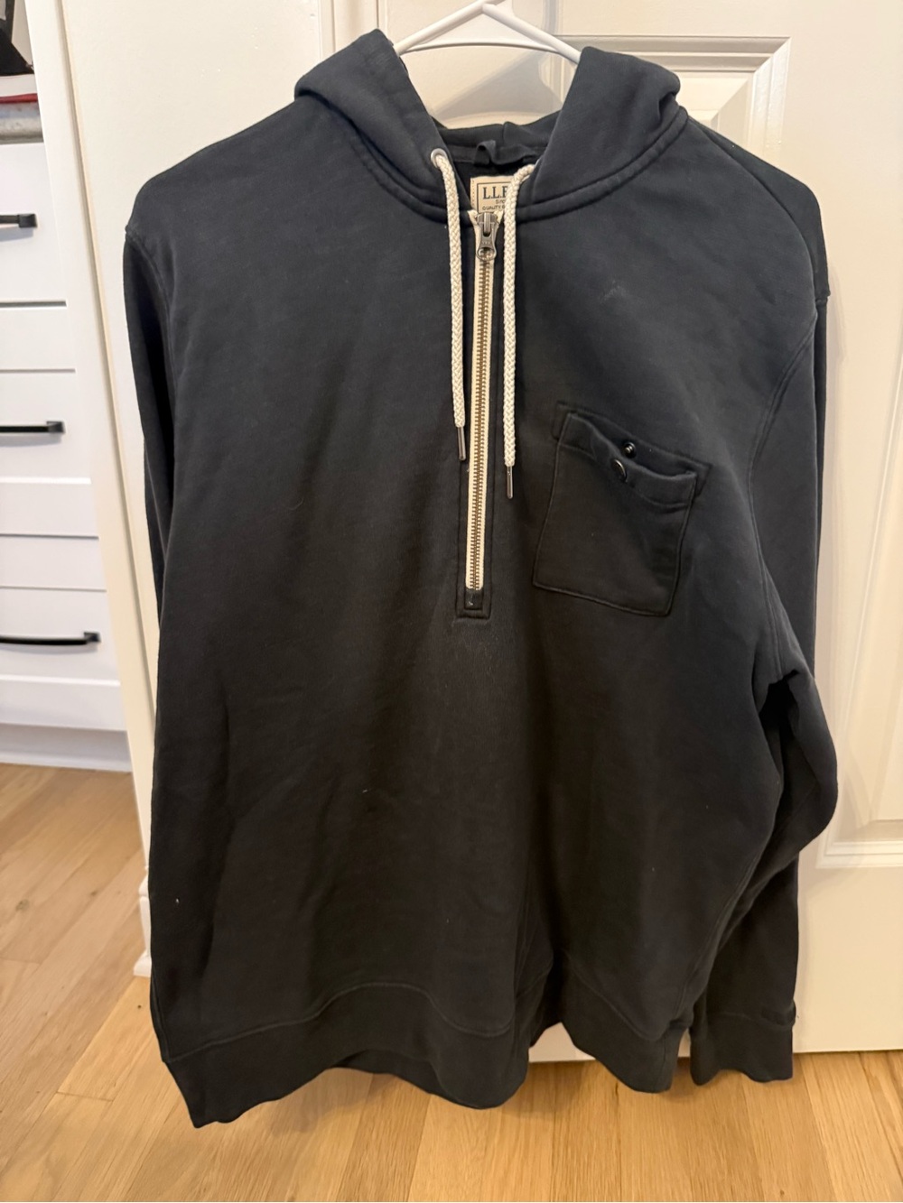 Men’s L.L. Bean Pocket Hoodie Size Large